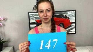 Czech Sex Casting Amateur redhead shows how to suck