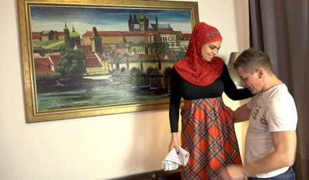 Sex With Musulmans Busty Muslim babe