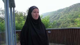 Sex With Musulmans Czech maid Licky Lex satisfies her boss