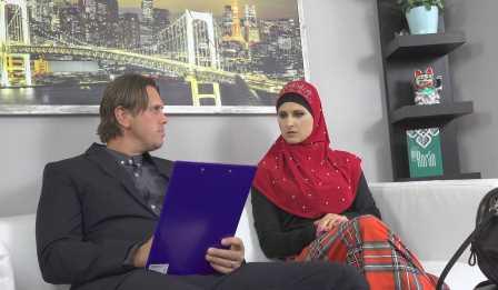 Sex With Musulmans Lawyer settles for fine muslim pussy