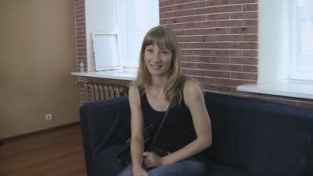 Tricky Agent A blond student is looking for some cash