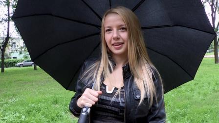 Tricky Agent Sex casting for blonde teeny