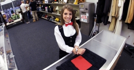 Xxx Pawn Card dealer cashes in that pussy