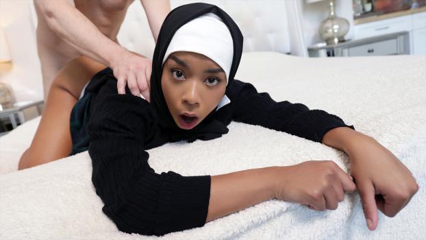 Hijab Hookup Not Like a Carrot at All