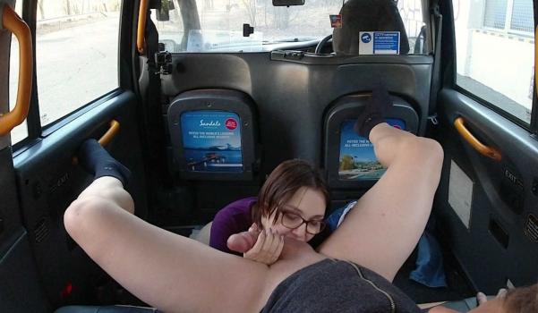 Sex In Taxi She licked his ass to have change for the train