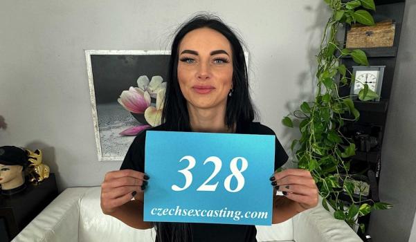 Czech Sex Casting E328 Black leather green lace and first casting