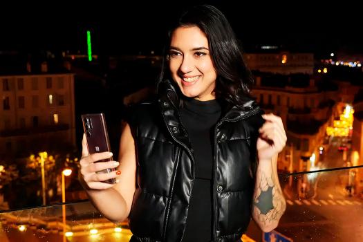 Jacquie Et Michel TV Lena 25 has a sparkling sexuality