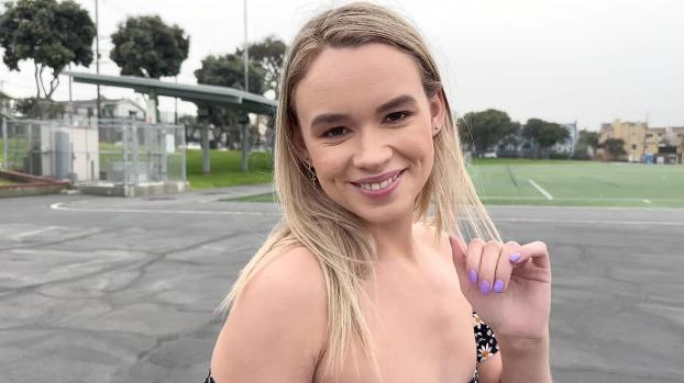 Bang Real Teens Chloe Carter Fucks In Public