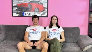 Amateri Premium Fresh eighteen babe shows her juicy pussy