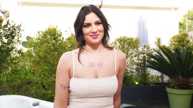 Jacquie Et Michel TV Laury concludes her naughty journey in the most beautiful way