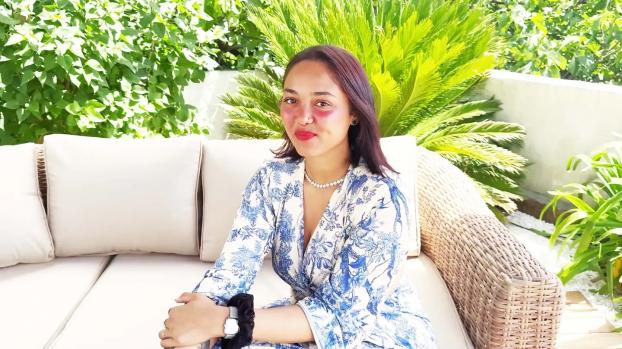 Jacquie Et Michel TV Elektra 22 years old accounting manager in Cannes