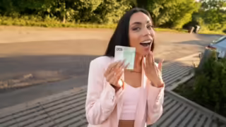 Public Agent Cute Colombian Ass