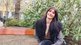 Jacquie Et Michel TV Tina 33 takes it step by step