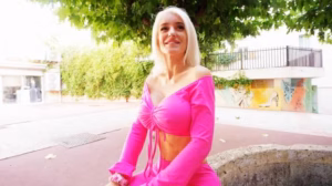 Jacquie Et Michel TV Eva 34 years old has a very wide appetite for hardcore