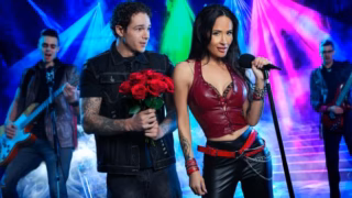 Got Mylf Rockstar Milf Takes Roadie on an Exclusive VIP Tour